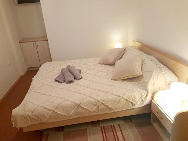 Apartmani Delas Pjescana Uvala Exterior photo